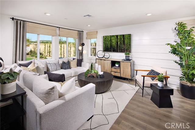 Jurupa Valley, CA 92509,8527 Peachwillow CT