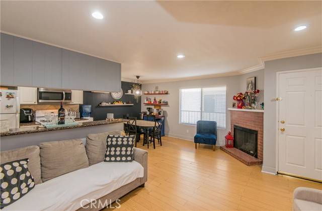 Van Nuys, CA 91406,7045 Woodley AVE 218