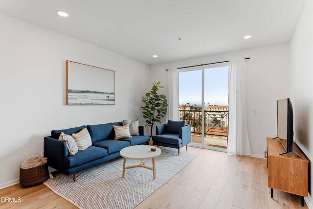 Ventura, CA 93001,436 Poli ST 402