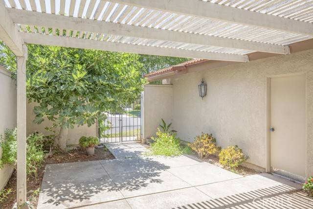 Laguna Woods, CA 92637,5006 Duverney