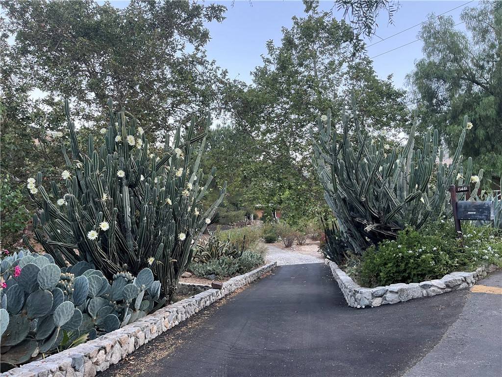 Sunland, CA 91040,11461 Riverwood DR