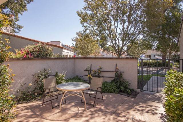 Laguna Woods, CA 92637,3399 Punta Alta B