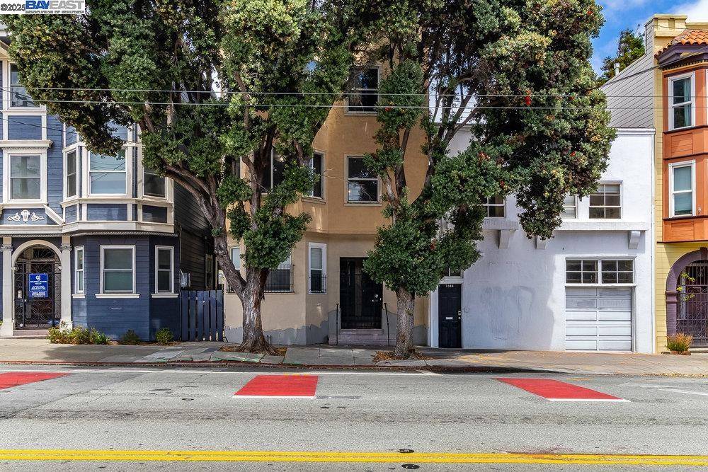 San Francisco, CA 94114,3386 16th ST