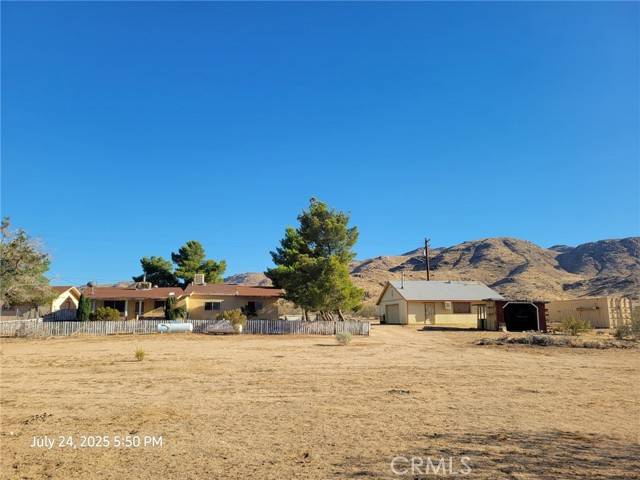 Apple Valley, CA 92307,27177 Cahuilla RD