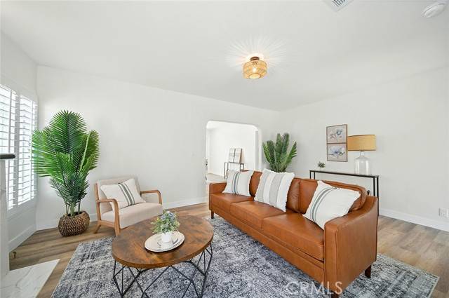 Inglewood, CA 90305,2206 W 78th PL