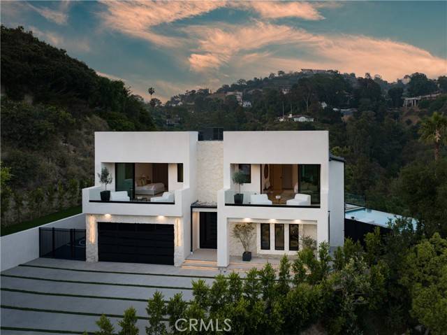 Los Angeles, CA 90046,2608 Zorada DR