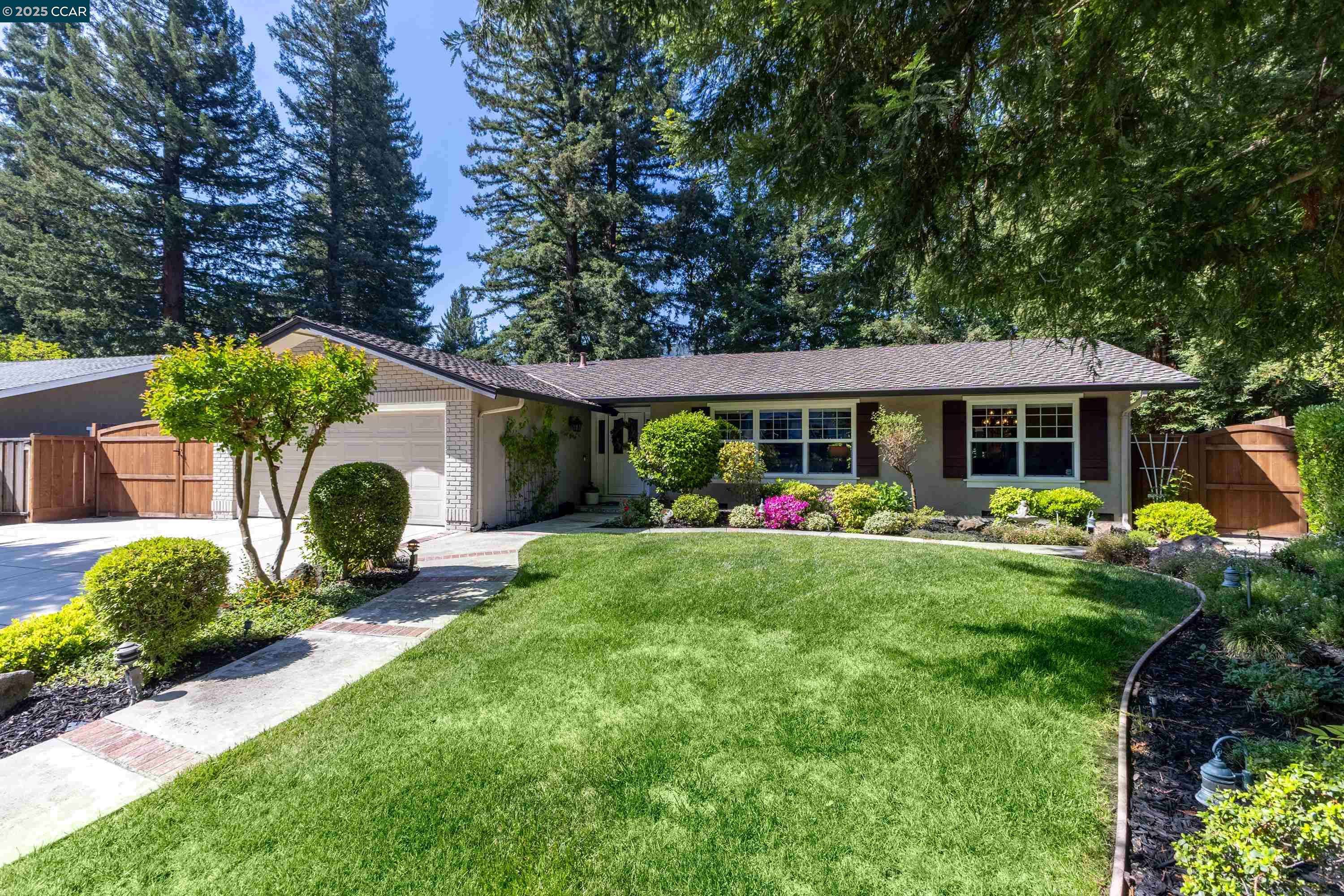 Danville, CA 94526,685 Las Barrancas Dr