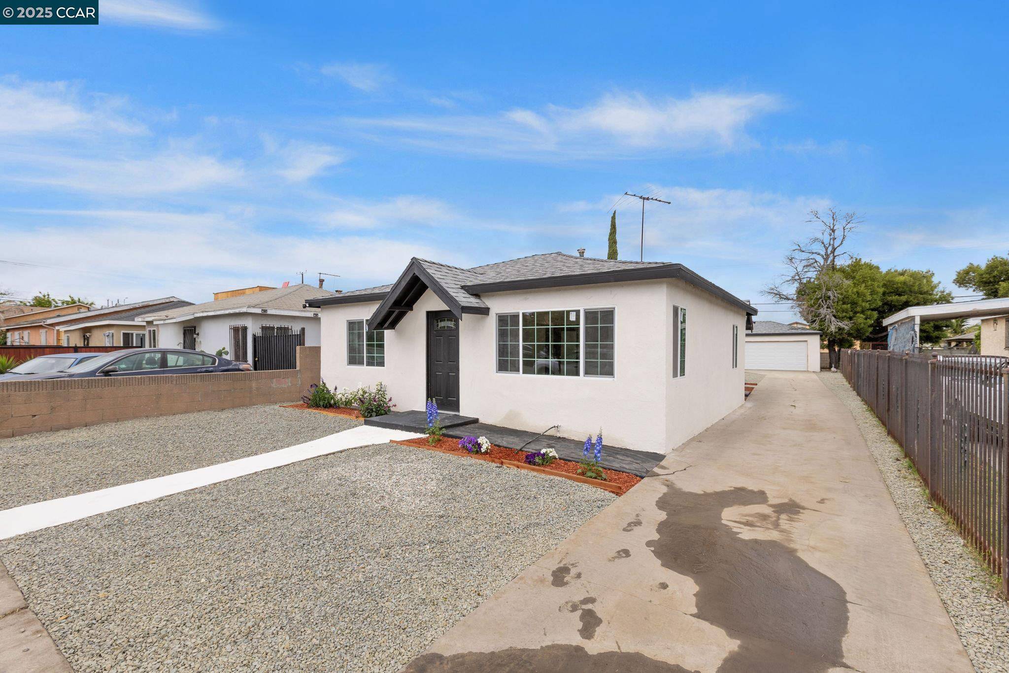 Los Angele, CA 90059,623 E 116th st