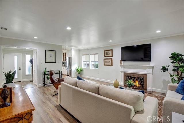 Long Beach, CA 90808,6233 E Keynote ST