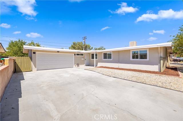 Lancaster, CA 93536,2025 W Newgrove