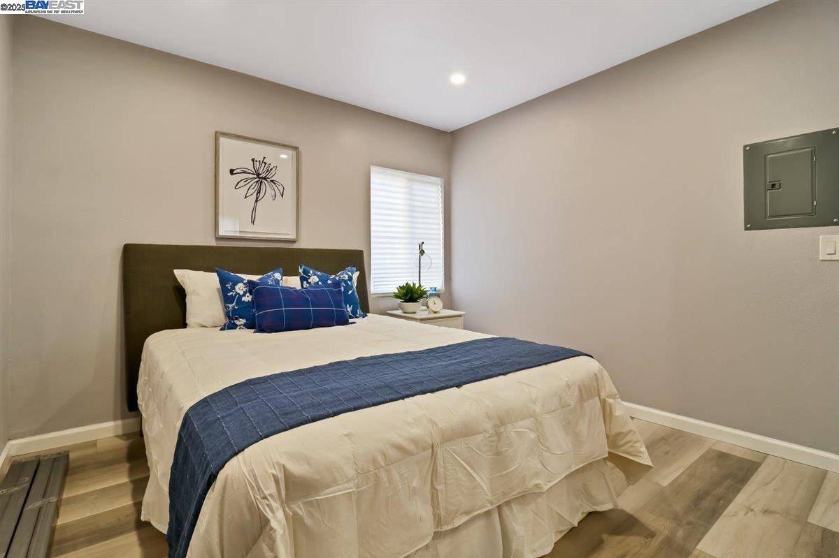 East Palo Alto, CA 94303,2118 Addison Ave