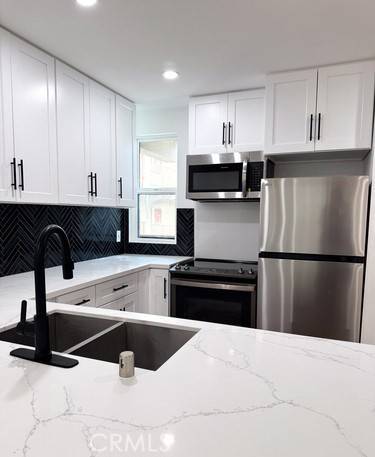 Encino, CA 91316,17000 Burbank BLD 204