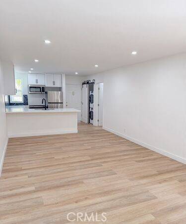 Encino, CA 91316,17000 Burbank BLD 304