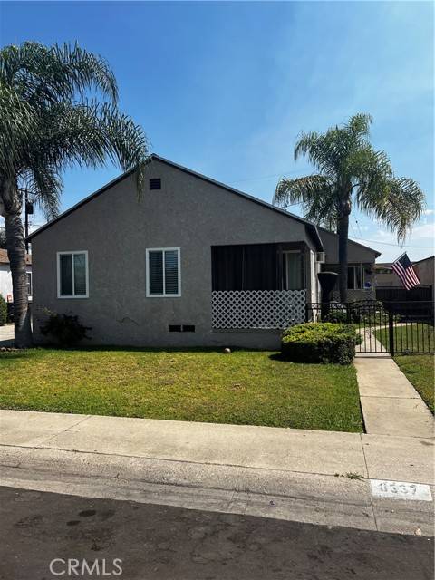 Downey, CA 90241,8337 La Villa ST