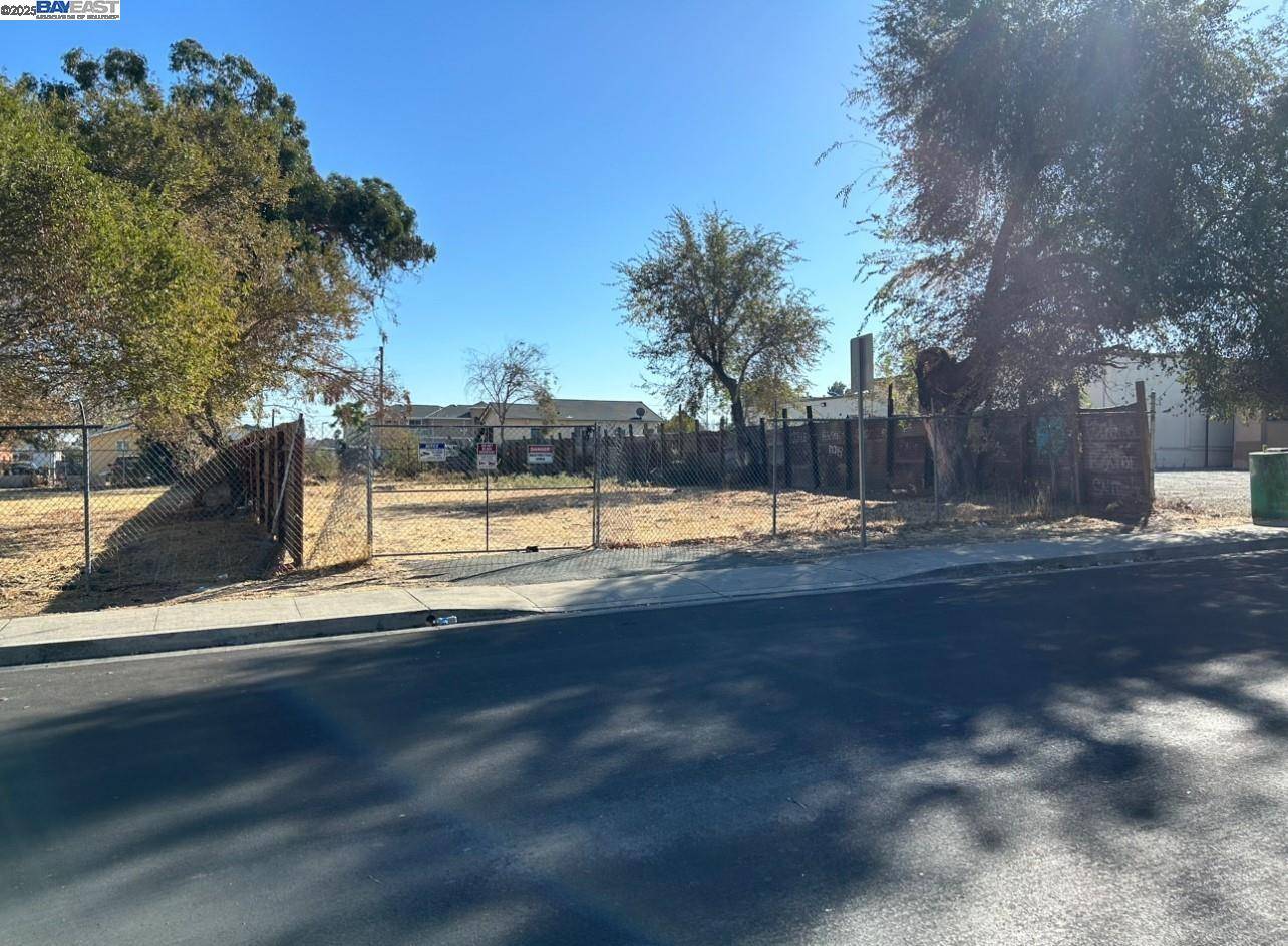 Bay Point, CA 94565,64 N Bella Monte Ave #8