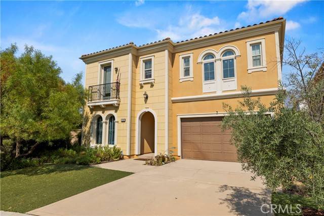 Saugus, CA 91350,27667 Camellia DR