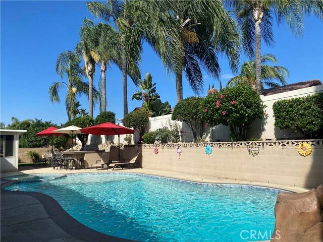 Redlands, CA 92374,215 Pinewood CT