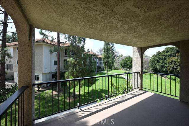 Laguna Woods, CA 92637,3241 San Amadeo 2H