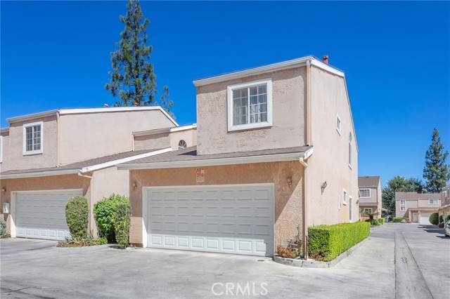 Winnetka, CA 91306,19928 Chase ST 17
