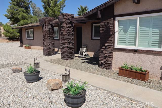 Apple Valley, CA 92307,16027 Mandan RD