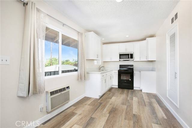 La Habra, CA 90631,650 Mariposa ST 3