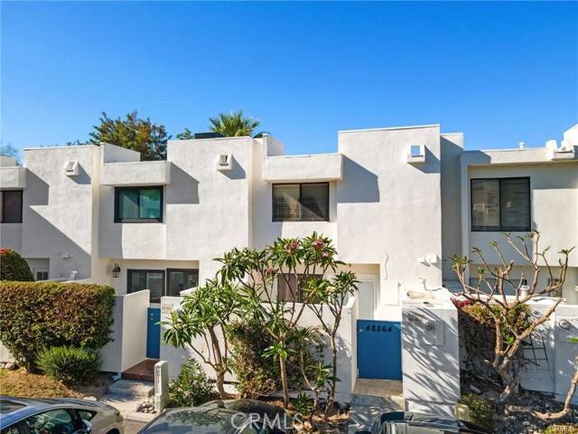 Palm Desert, CA 92260,48864 Desert Flower DR