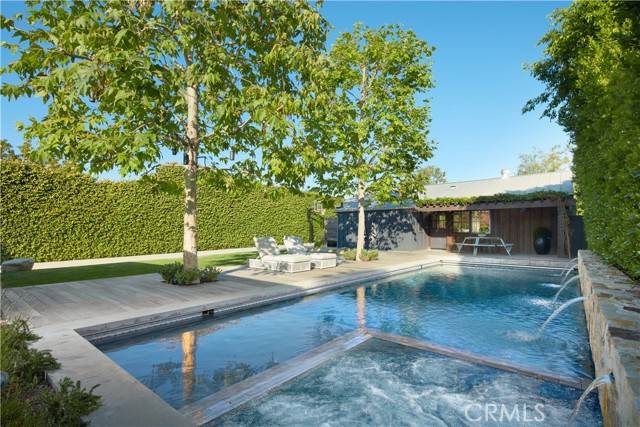 Newport Beach, CA 92660,20304 SW Cypress ST