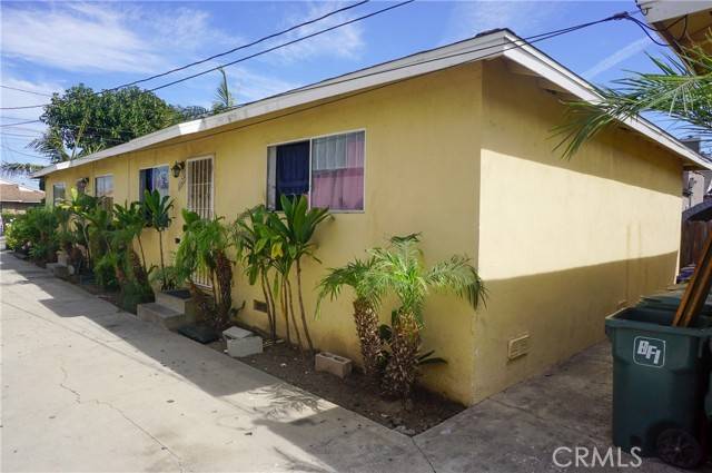 Inglewood, CA 90304,11121 S Freeman AVE