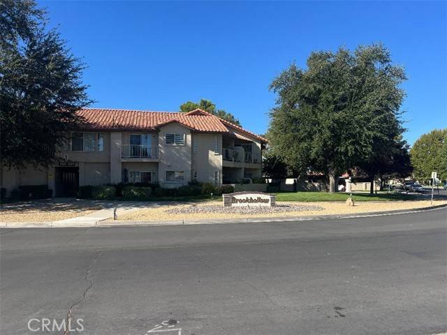 Apple Valley, CA 92308,19163 Palo Verde DR