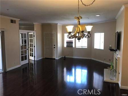 Huntington Beach, CA 92649,16912 Sims LN 203