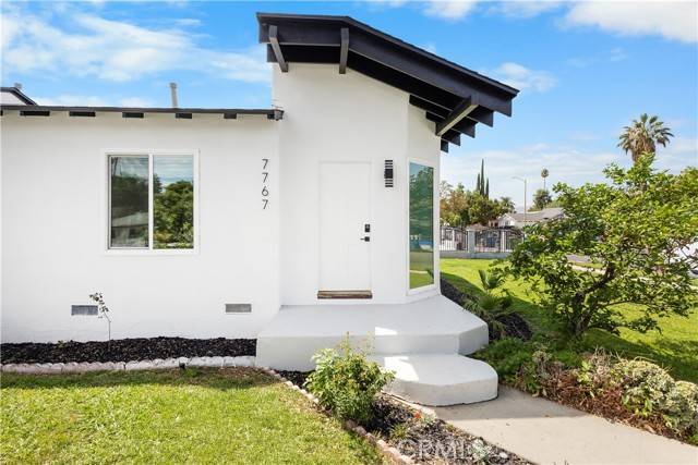 Canoga Park, CA 91304,7767 Independence AVE