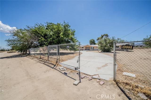 Phelan, CA 92371,4325 Lindero ST