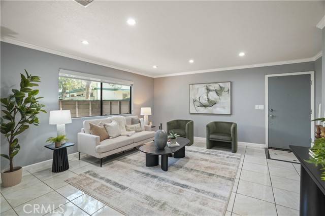 Newhall, CA 91321,23542 Newhall AVE 5