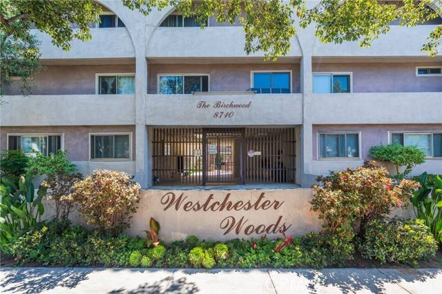 Los Angeles, CA 90045,8710 Belford Avenue 106b