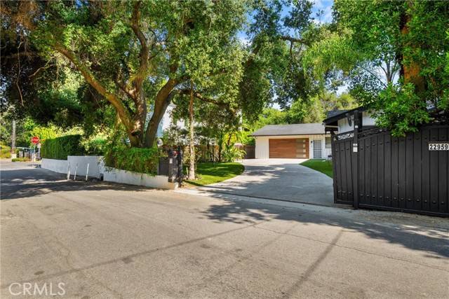 Calabasas, CA 91302,22959 Humming Bird WAY