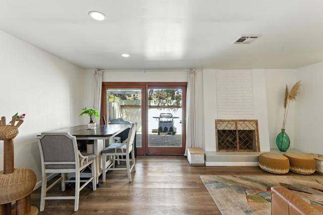 San Diego, CA 92110,4252 Loma Riviera LN