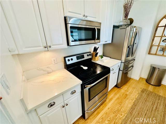 Valley Village, CA 91607,5431 Agnes AVE