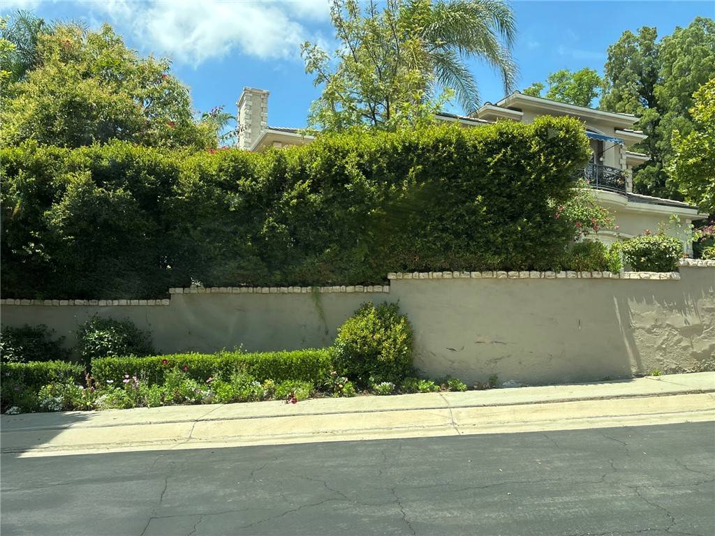 Chatsworth, CA 91311,9507 Hunt Club LN