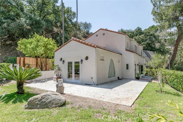 Glendale, CA 91206,2644 E Chevy Chase DR