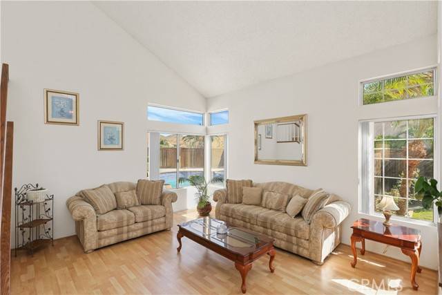 Corona, CA 92878,4848 Feather River RD