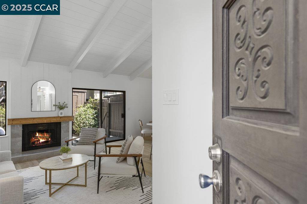 Walnut Creek, CA 94597,2408 Westcliffe Ln