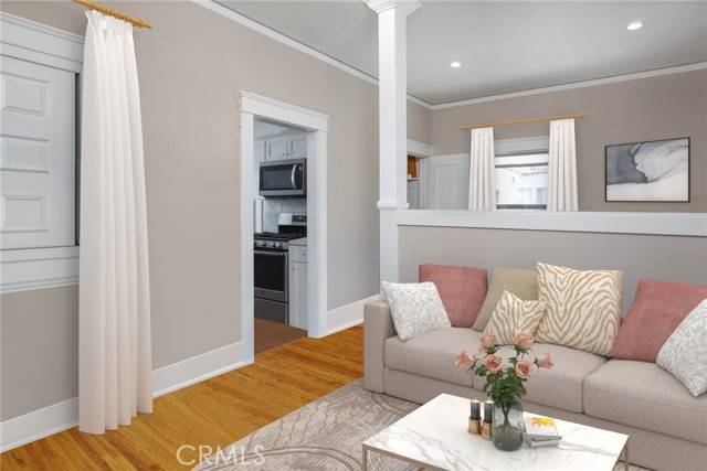 Glendale, CA 91203,107 N Columbus AVE A