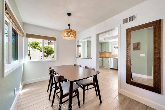 Mission Viejo, CA 92691,27725 Falkirk 103