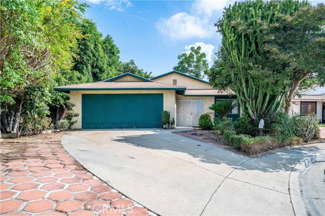 South El Monte, CA 91733,10907 Danielson DR