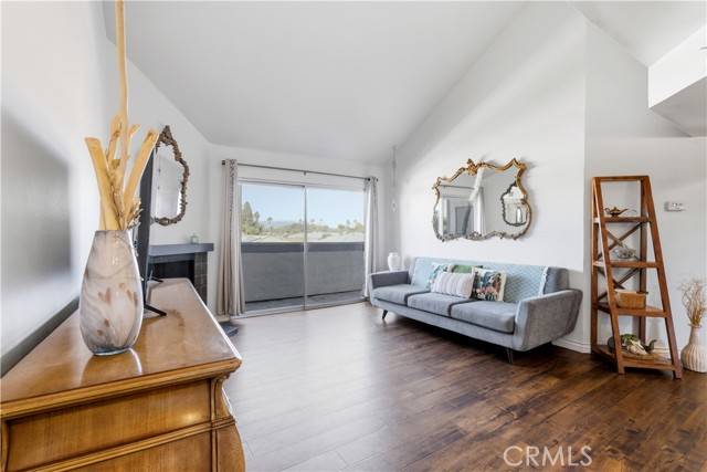 Winnetka, CA 91306,20253 Keswick St 326