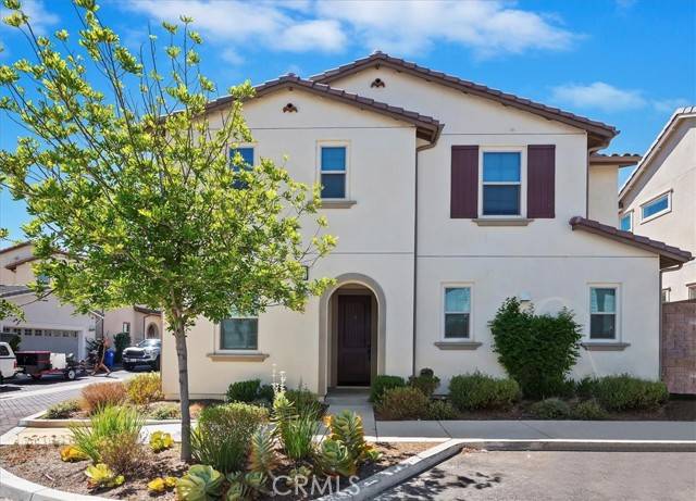 Fontana, CA 92336,6956 Mallow DR