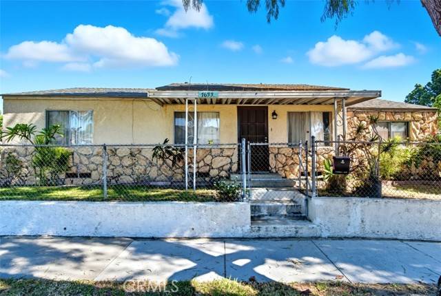 Paramount, CA 90723,7633 Racine Ave