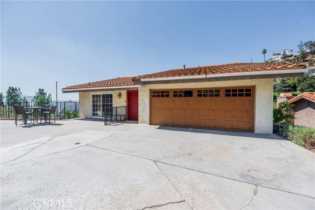 Burbank, CA 91501,1218 E Tujunga AVE