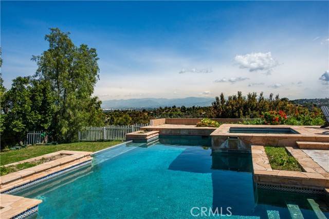 Tarzana, CA 91356,4028 Coldstream TER