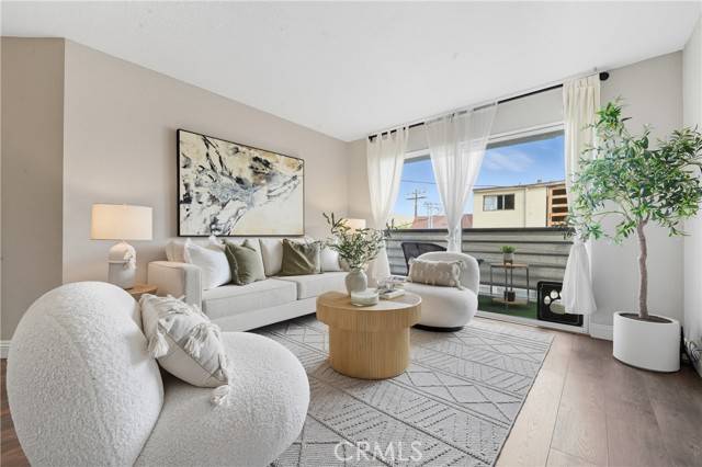 Long Beach, CA 90802,327 Chestnut AVE 209